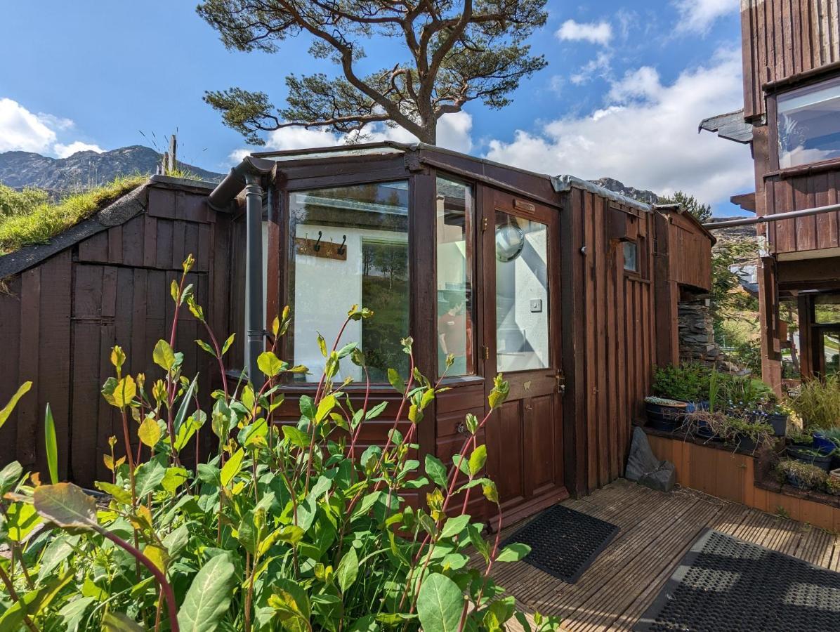 Гостевой дом Bryn Elltyd Eco House Блайнай-Фестиниог Экстерьер фото
